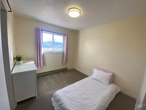Bedroom - 7 Apache Way, Salmon, ID 83467 photo 2 of 4