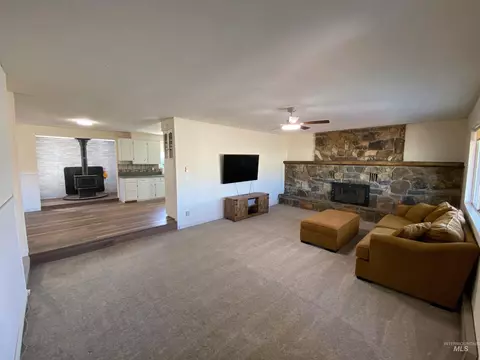 Living - 7 Apache Way, Salmon, ID 83467 photo 1 of 6