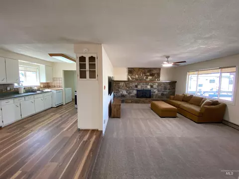 Living - 7 Apache Way, Salmon, ID 83467 photo 6 of 6
