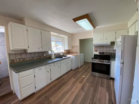 Kitchen - 7 Apache Way, Salmon, ID 83467 photo 1 of 3