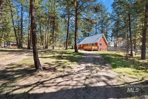 Exterior - 44 Ridgeview Dr, Cascade, ID 83611 photo 8 of 17