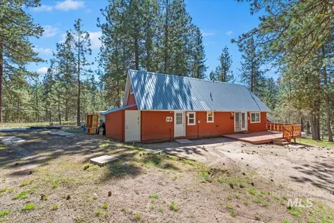 Exterior - 44 Ridgeview Dr, Cascade, ID 83611 photo 3 of 17
