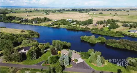 2700 N River Rd, Saint Anthony, ID 83445