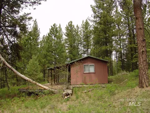 10848 Callender Rd, Cascade, ID 83611 photo 4