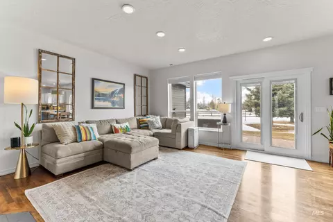 13247 Brookie Rd, Mccall, ID 83638