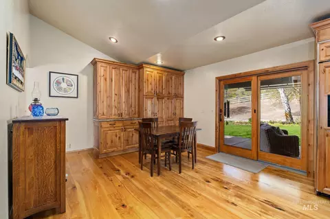 Dining - 5002 N Hwy 16, Eagle, ID 83616 photo 3 of 3