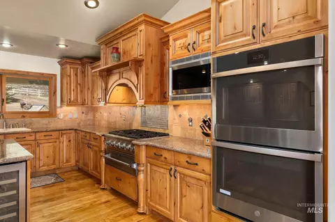 Kitchen - 5002 N Hwy 16, Eagle, ID 83616 photo 2 of 8