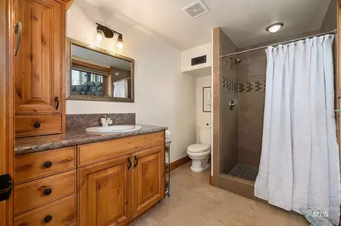 Bath - 5002 N Hwy 16, Eagle, ID 83616 photo 5 of 8