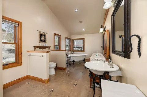 Bath - 5002 N Hwy 16, Eagle, ID 83616 photo 1 of 8