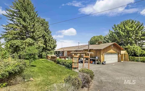 166 W 300 S, Jerome, ID 83338
