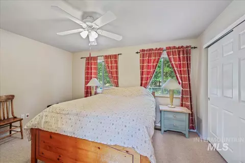 Bedroom - 111 Ranch Cir, Cascade, ID 83611 photo 4 of 5