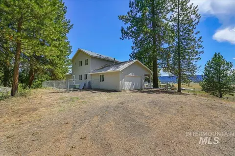 Exterior - 111 Ranch Cir, Cascade, ID 83611 photo 9 of 14