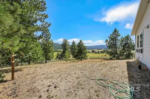 Exterior - 111 Ranch Cir, Cascade, ID 83611 photo 8 of 14