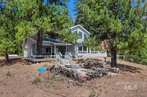 Exterior - 111 Ranch Cir, Cascade, ID 83611 photo 5 of 14