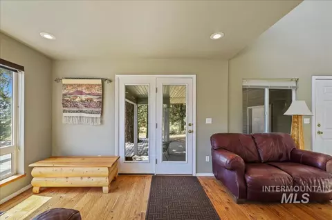 Entry Way - 111 Ranch Cir, Cascade, ID 83611 photo 1 of 2