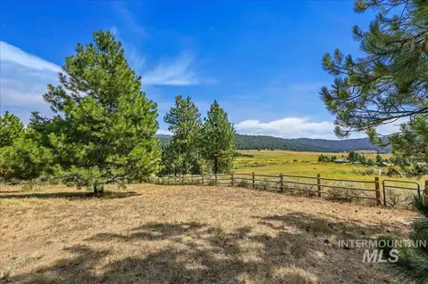 Exterior - 111 Ranch Cir, Cascade, ID 83611 photo 2 of 14