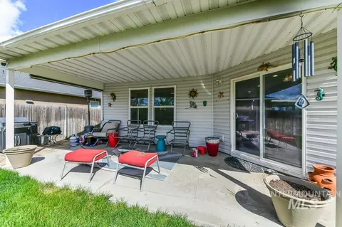 245 E Murtaugh Lake Dr, Middleton, ID 83644
