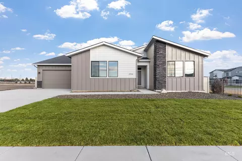 1038 W Cub River Dr, Meridian, ID 83642