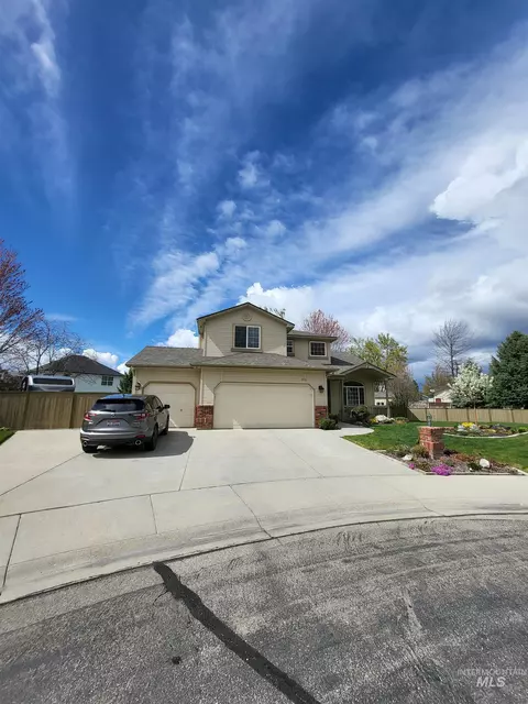 1850 E Summercove Dr, Meridian, ID 83646