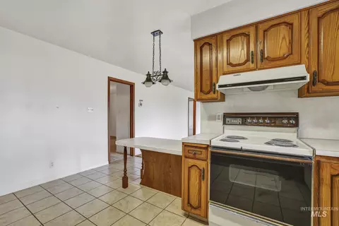 Kitchen - 22 Horseshoe Cir, Jerome, ID 83338 photo 3 of 4