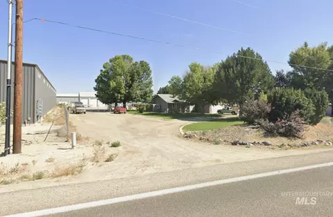 8572 Birch Ln, Nampa, ID 83687