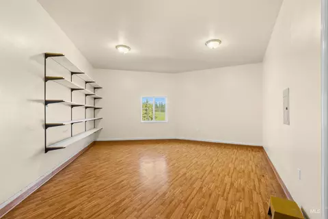 Bedroom - 3592 Freeman Creek Rd, Lenore, ID 83541 photo 1 of 3