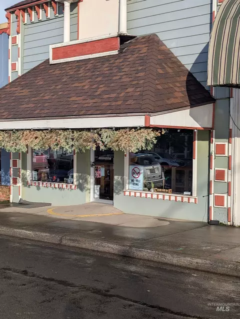 Exterior - 413 Main St, Kamiah, ID 83536 photo 1 of 3