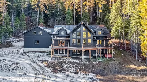 1505 Bear Rock Trl, Donnelly, ID 83615
