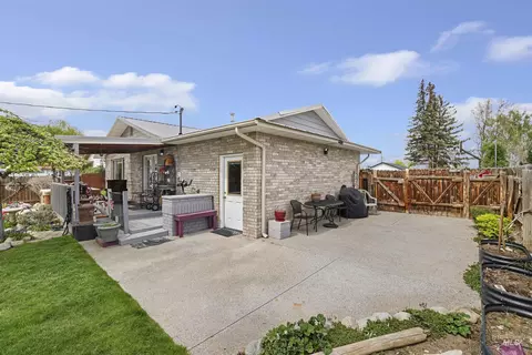 Exterior - 603 6th Ave E, Wendell, ID 83355 photo 5 of 6