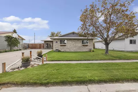 Exterior - 603 6th Ave E, Wendell, ID 83355 photo 1 of 6