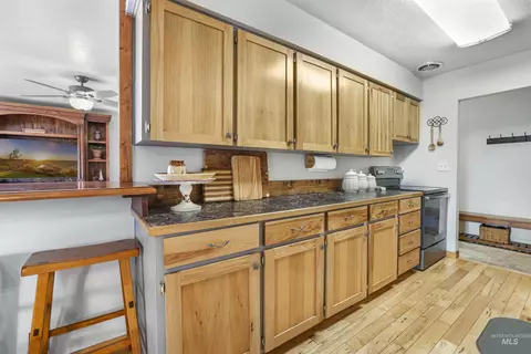 Kitchen - 603 6th Ave E, Wendell, ID 83355 photo 1 of 3