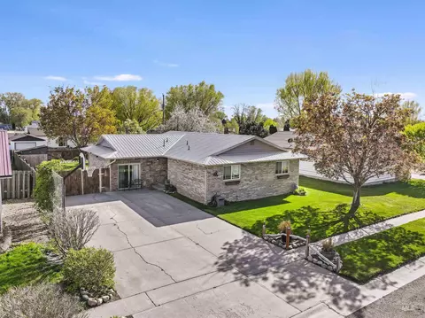 View/Area - 603 6th Ave E, Wendell, ID 83355 photo 1 of 6