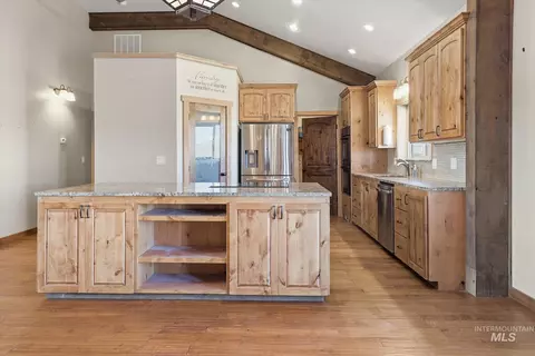 Kitchen - 1206 E 2000 S 1206 E 2000 S, Elba, ID 83342 photo 2 of 4