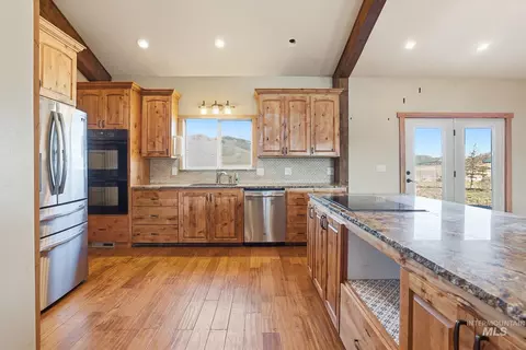Kitchen - 1206 E 2000 S 1206 E 2000 S, Elba, ID 83342 photo 3 of 4