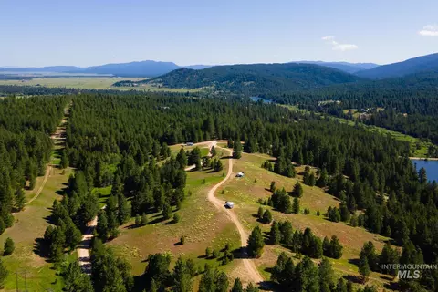 63 Price Loop, Cascade, ID 83611 photo 6