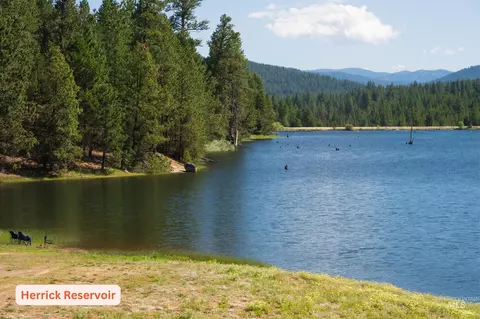 63 Price Loop, Cascade, ID 83611 photo 8