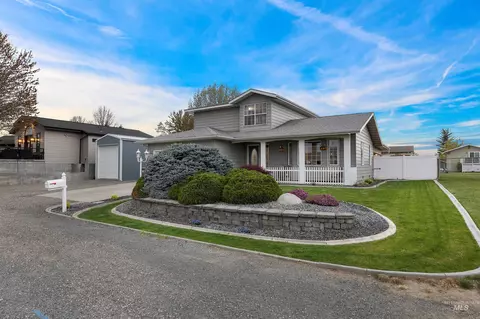 2556 Bursell Dr, Clarkston, WA 99403