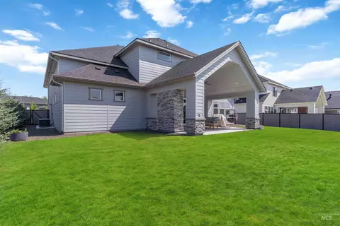 Exterior - 125 S Eagles Roost Way, Eagle, ID 83616 photo 5 of 6