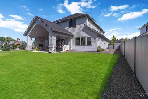 Exterior - 125 S Eagles Roost Way, Eagle, ID 83616 photo 6 of 6