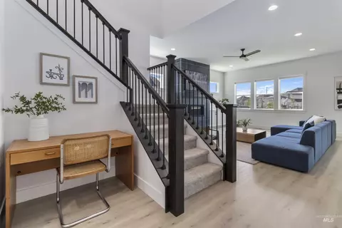 Entry Way - 125 S Eagles Roost Way, Eagle, ID 83616 photo 3 of 6