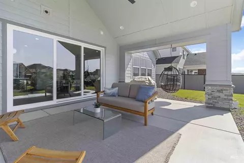 Exterior - 125 S Eagles Roost Way, Eagle, ID 83616 photo 4 of 6