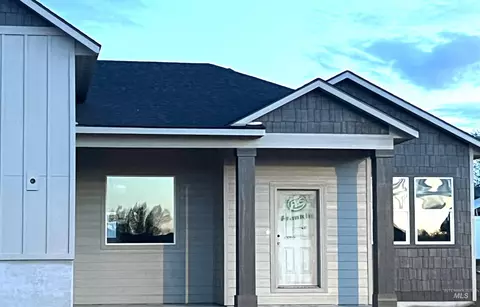 1063 W Troy Pl, Kuna, ID 83634