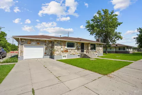 1520 R St, Heyburn, ID 83336