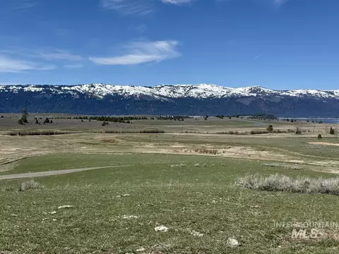 tbd Pine Lakes Ranch Dr, Cascade, ID 83611