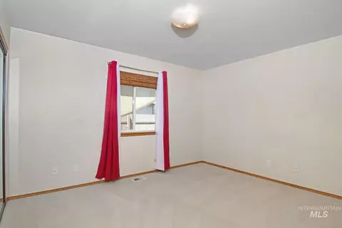 Bedroom - 951 Forest Bend Dr, Hailey, ID 83333 photo 2 of 4