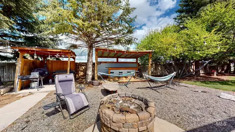 Exterior - 1409 S 2000 E, Gooding, ID 83330 photo 3 of 10