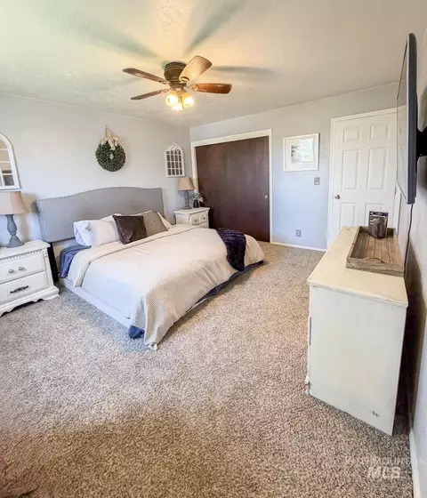 Bedroom - 1452 Weiser River Rd, Weiser, ID 83672 photo 3 of 4