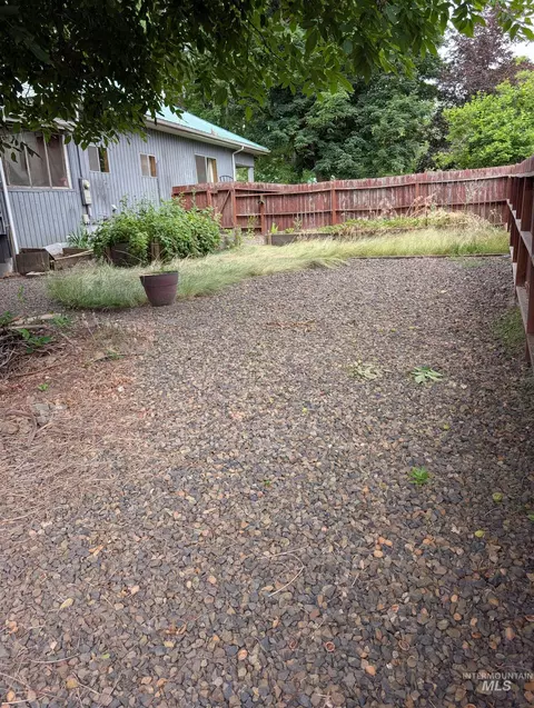 Exterior - 815 Maple St, Kamiah, ID 83536 photo 13 of 14