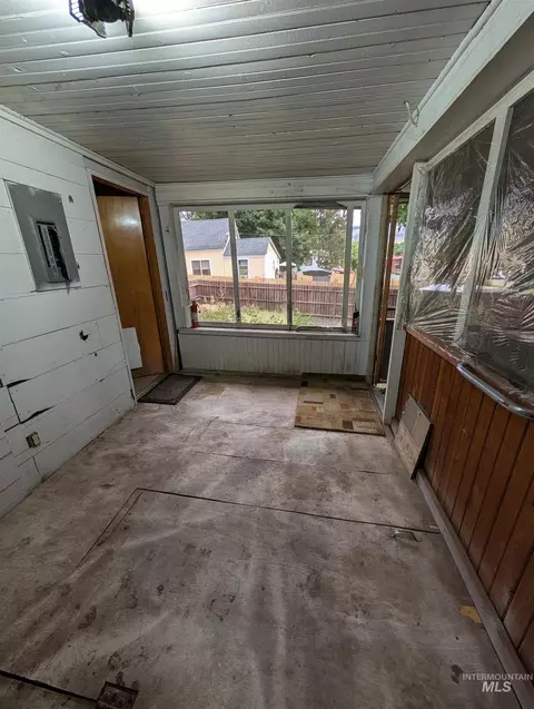 Exterior - 815 Maple St, Kamiah, ID 83536 photo 3 of 14
