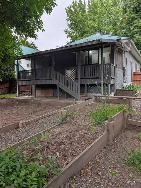 Exterior - 815 Maple St, Kamiah, ID 83536 photo 11 of 14